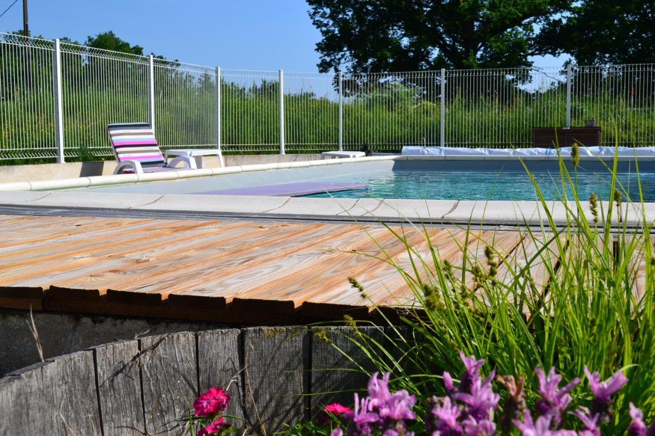 Couanac Gite Familial A La Campagne Avec Piscine Cayriech 외부 사진